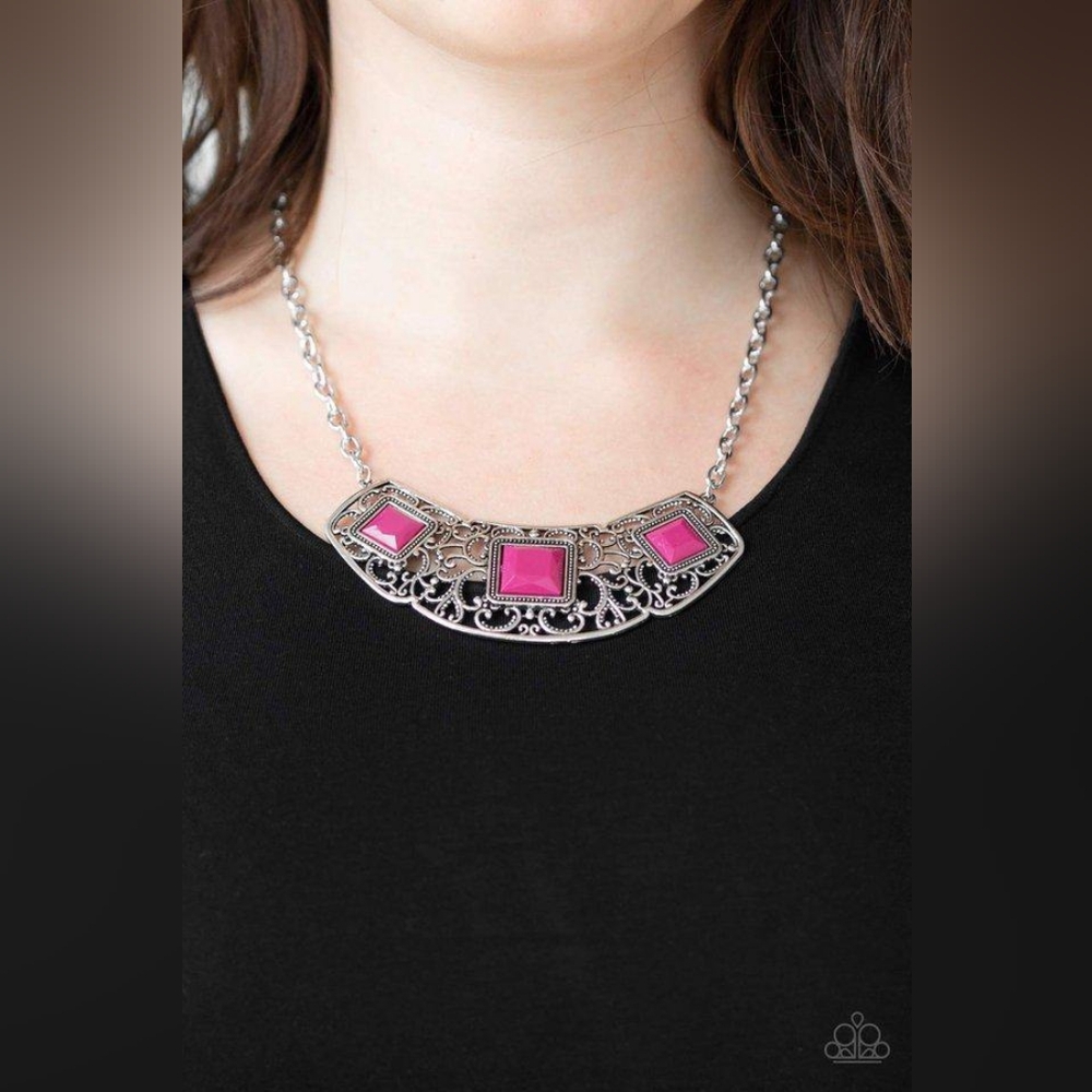 Feeling Inde-Pendant Necklace